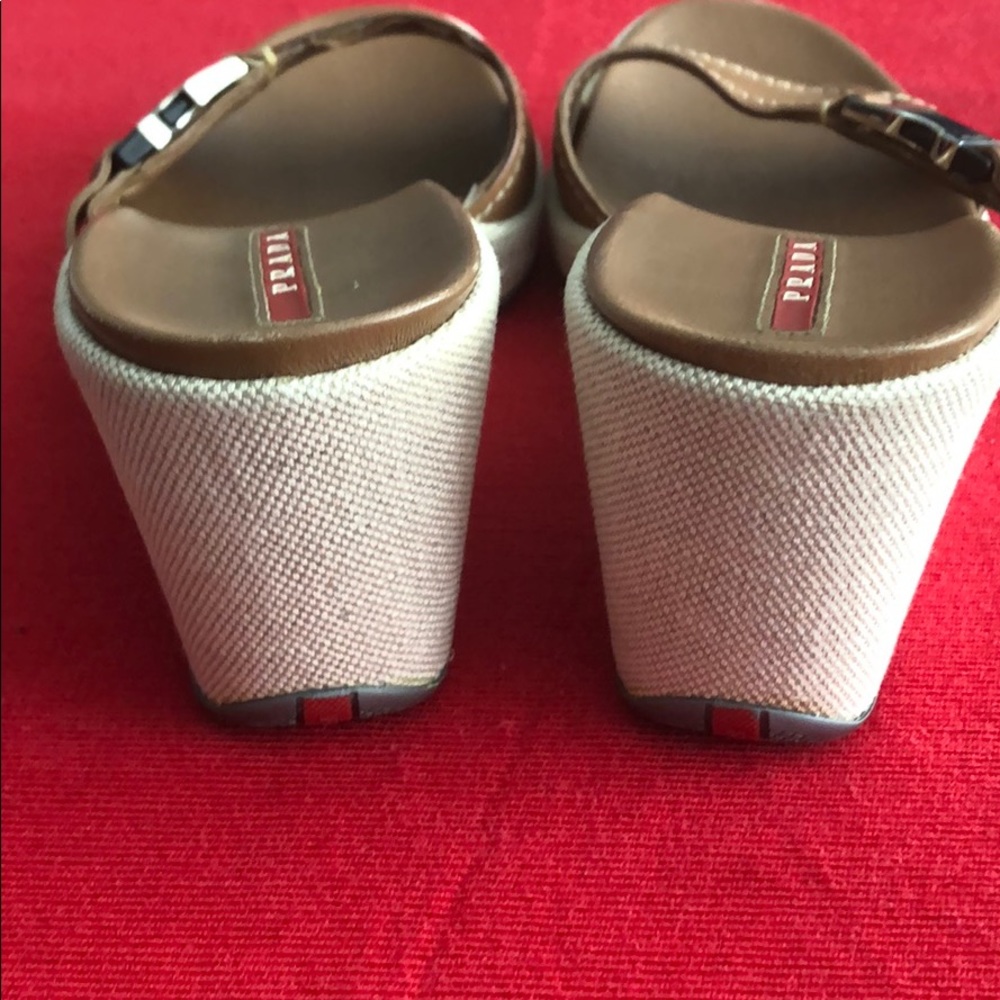 Prada’s Super Comfortable wedge - Picture 8 of 8
